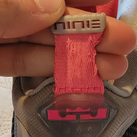 Nike LeBron 9 South Beach (GS) - Picture 5 of 5